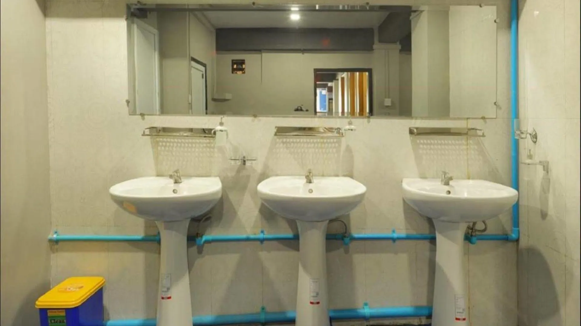 Space Boutique Hostel Yangón Birmania