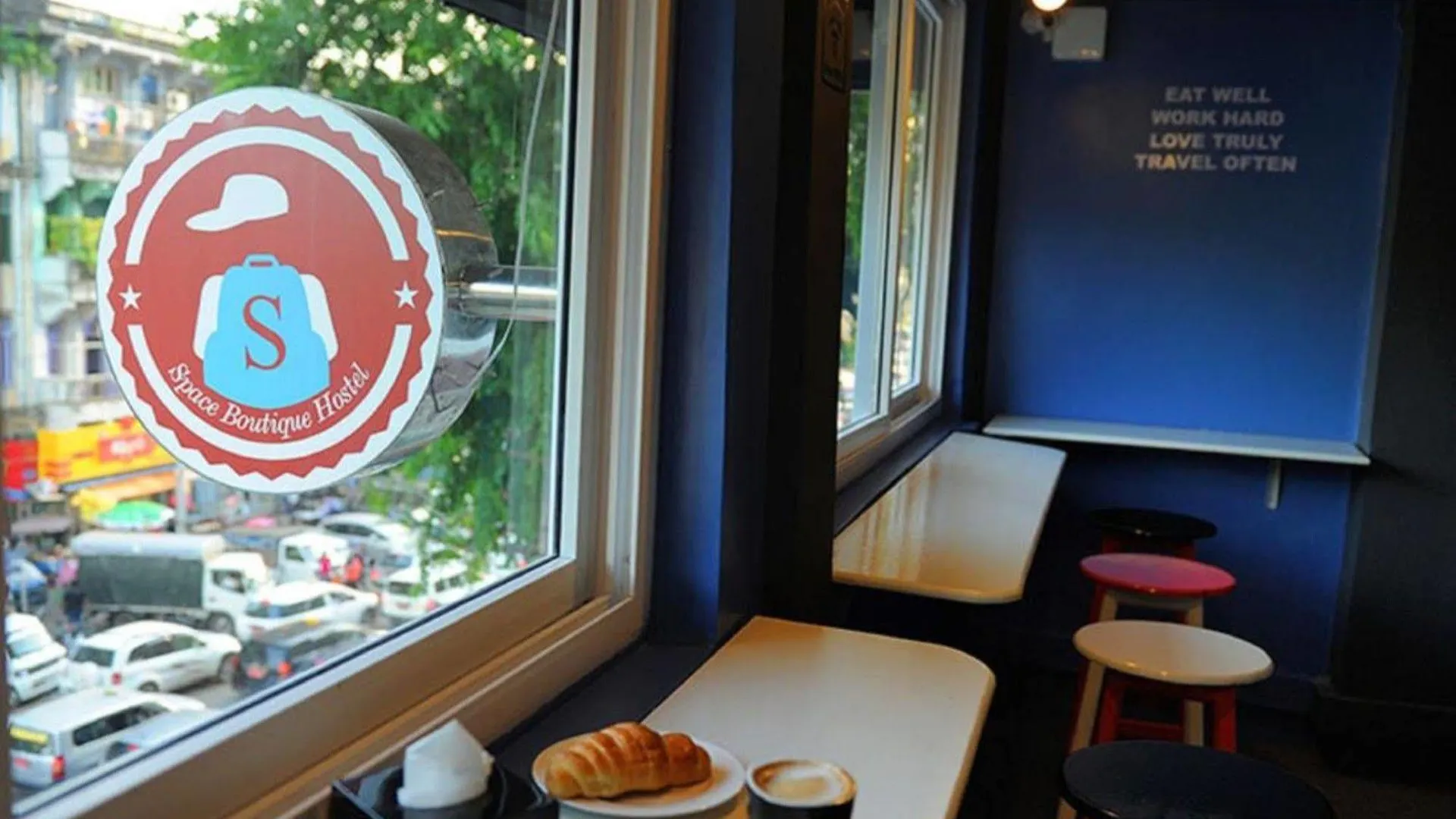 Space Boutique Hostel Yangón
